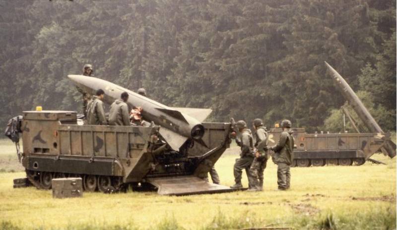 Стоит ли ожидать возвращения нейтронной бомбы? геополитика,оружие