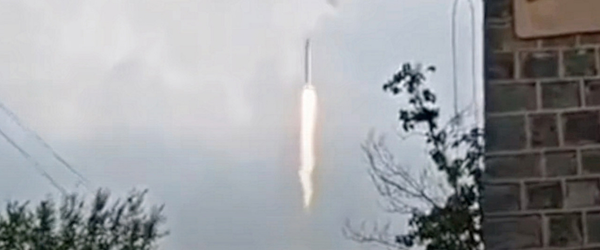 Китайский аналог Falcon 9 внезапно улетел со стартовой площадки, упал и взорвался