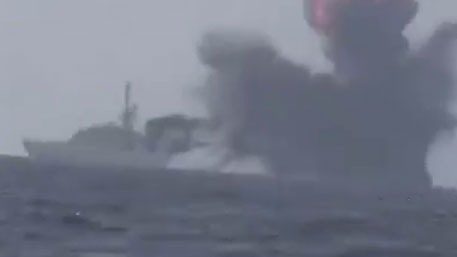 Картинки по запросу Иранская ракета уничтожает корабль ВМС Саудовской Аравии