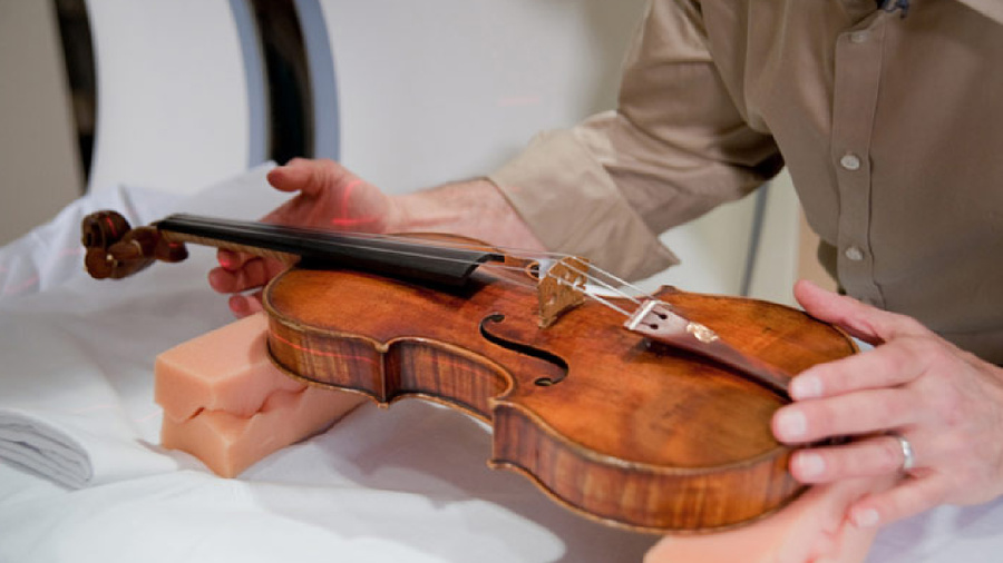 Да не оскудеет меценатство в России: Фонд Сергея Ролдугина купил антикварные скрипки на 6,5 млн евро культура,общество,Ролдугин,россияне