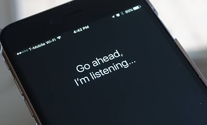 Техник рассказал, может ли вас прослушивать смартфон, когда просто лежит на столе Техник рассказал, может ли вас прослушивать смартфон, когда просто лежит на столе Культура