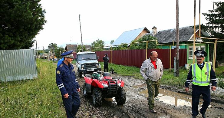 Когда водителю не стоит останавливаться по требованию инспектора ДПC находиться, сотрудников, следует, полицейского, таких, Законные, компанию, составляют, гражданской, одежде, поблизости, ничего, похожего, патрульную, машинуВполне, насторожиться, вероятно, перед, господа, задумавшие