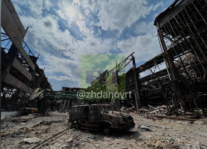 Последствия денацификации: что скрывают катакомбы «Азовстали» Последствия денацификации: что скрывают катакомбы «Азовстали» украина