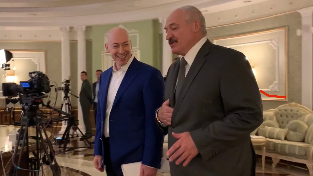 "Володь, я уже не последний диктатор". Лукашенко в интервью - о Путине