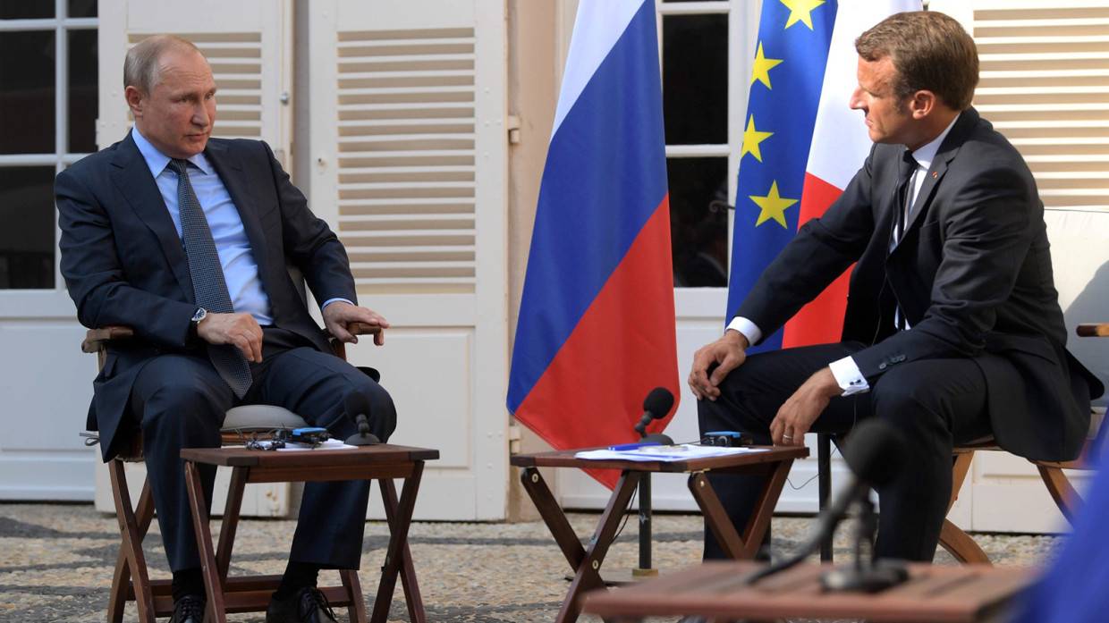 Путин и Макрон обменялись мнениями по ситуации на востоке Украины