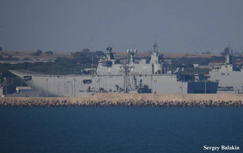 «Флагман Эрдогана» в Стамбуле вмф