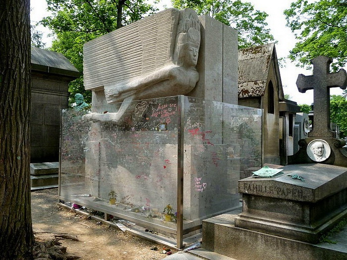 oscar-wilde-tomb-5