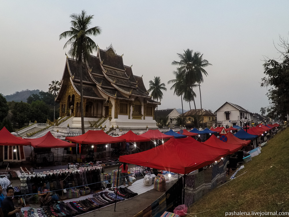 ночной рынок Лаос