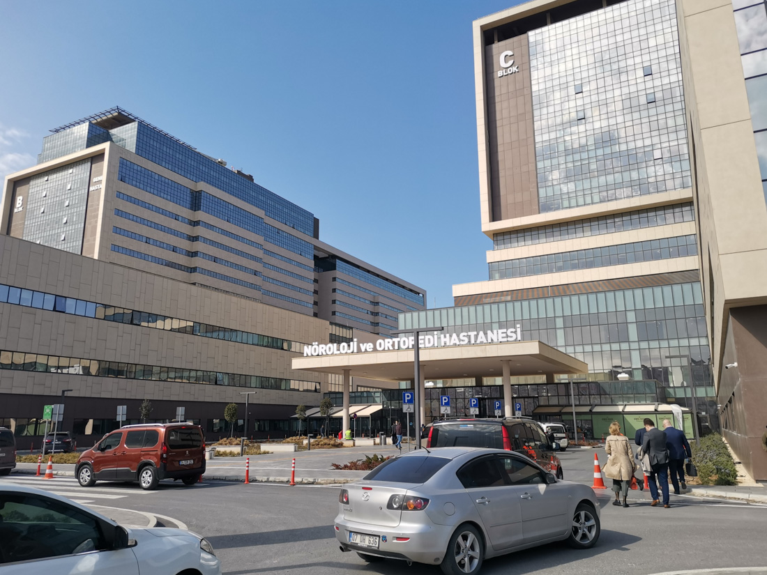 Больница, в которую вы можете попасть в Турции больница,коронавирус,медицина, стамбул, турция