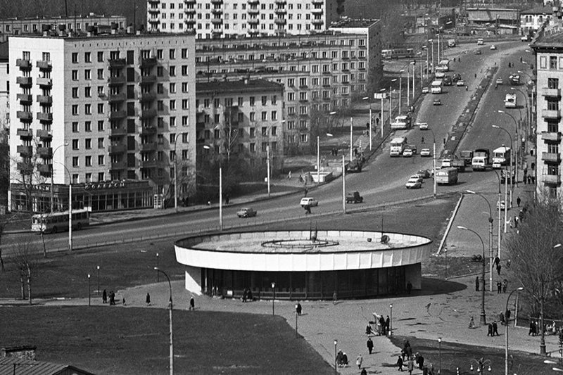 Станция метро "Улица 1905 года". 1975г. СССР, ностальгия, улицы Москвы