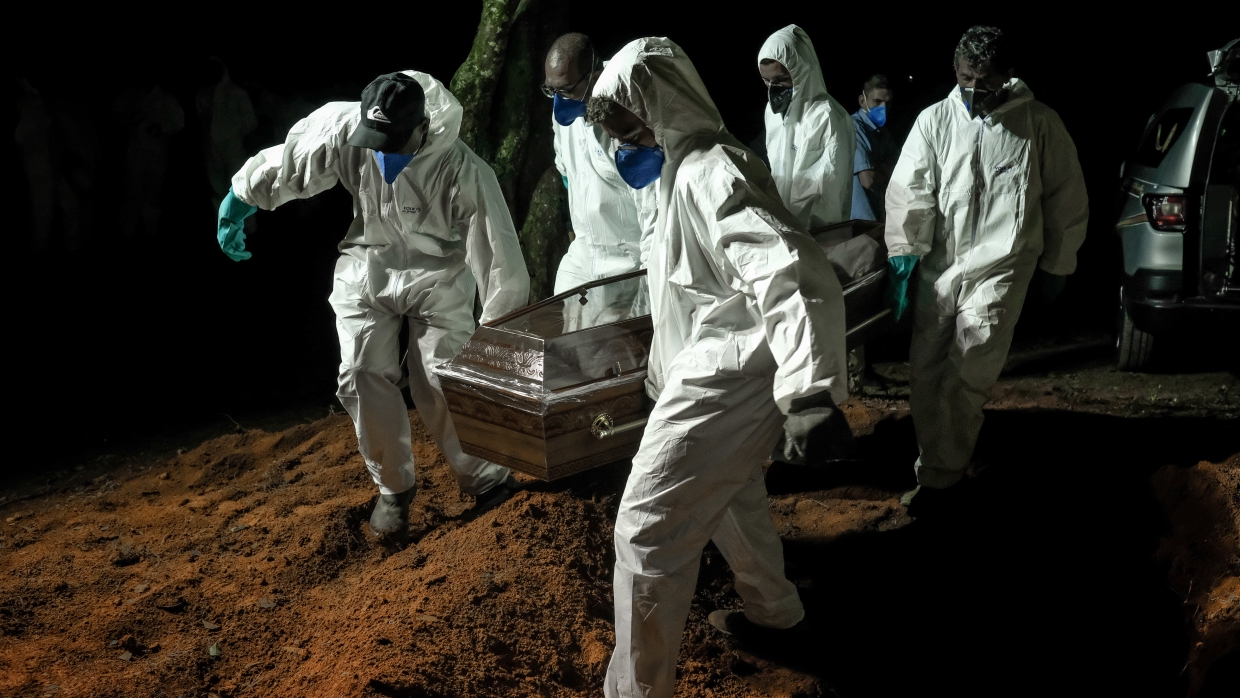 Коронавирус «откусил» больше года средней продолжительности жизни в Бразилии