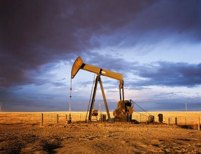 Спрос на нефть в мире в феврале 2021 года снизился до 95,9 млн барр в сутки