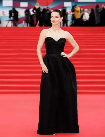 Елизавета Боярская, Кристина Асмус, Павел Прилучный и Зепюр Брутян, Валерия Гай Германика с дочерью и Юлия Хлынина на закрытии ММКФ-2026 фильм, получил, Прилучный, режиссёра, Екатерина, Климова, сыном, номинации, Германика, режиссёр, дочерью, Зепюр, Волкова, награду, актриса, кинематографист, БоярскаяЕлизавета, Екамасова, Дарья, конкурса