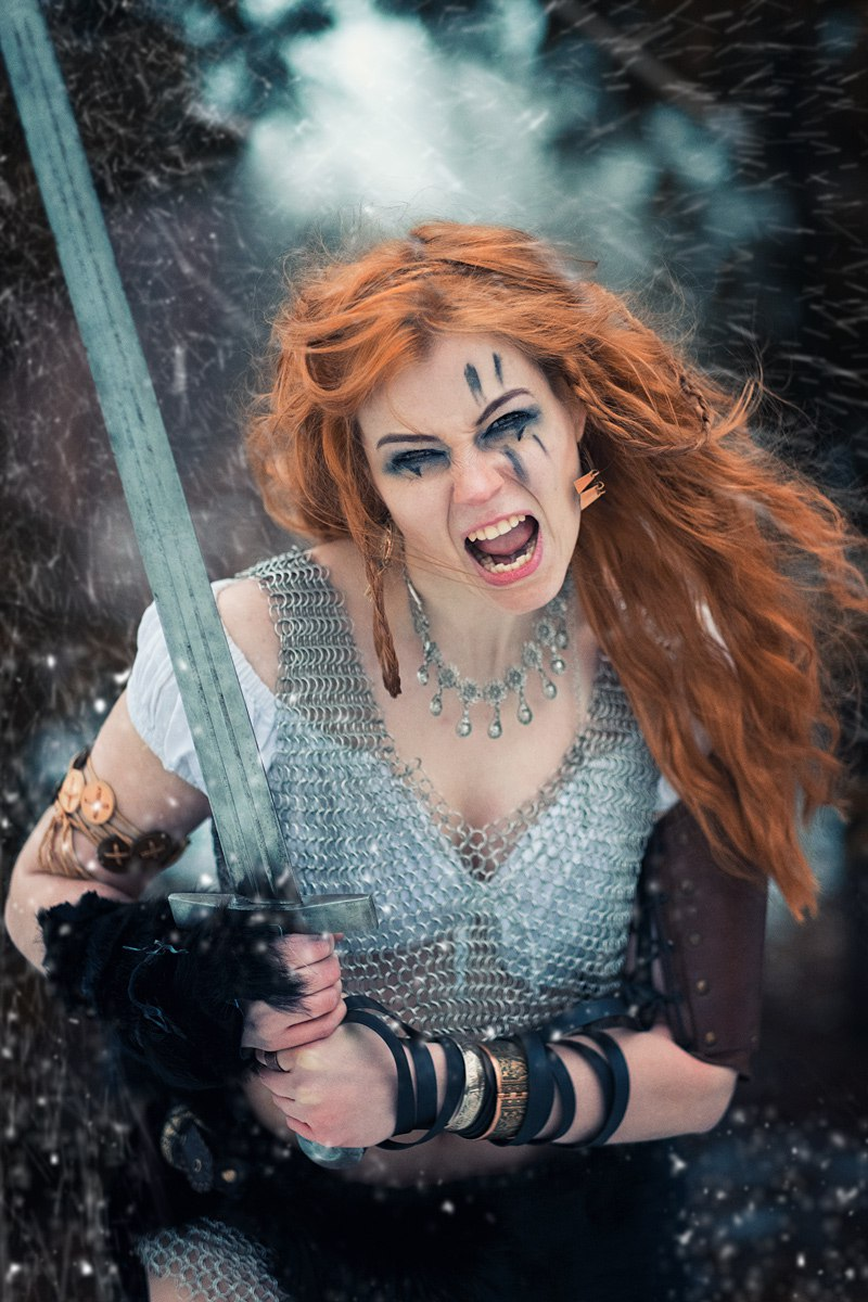 Косплей. Девушка-варвар, Нордская воительница Косплей. Девушка-варвар, Нордская воительница Игры,косплей