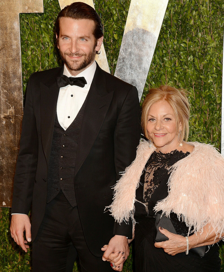 Знаменитости и их мамы, которые составили им компанию на красных дорожках