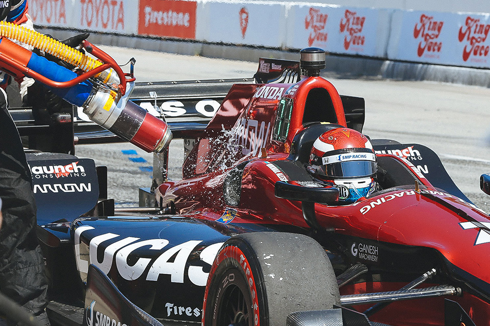 Навещаем Михаила Алешина на самой гламурной гонке Indycar. Фото 7