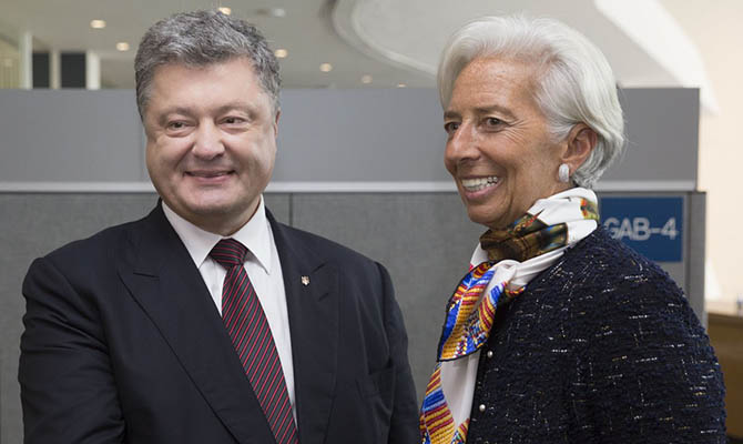 В Давосе у Порошенко будет важная встреча с главой МВФ