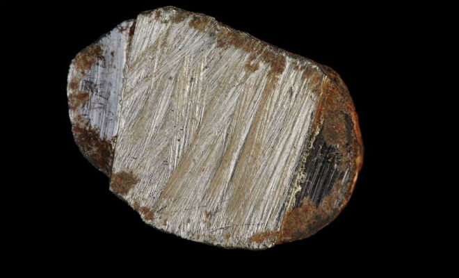 Минералы неизвестные науке: ученые нашли метеорит с необычными свойствами вселенная,космос,метеорит,наука,Пространство