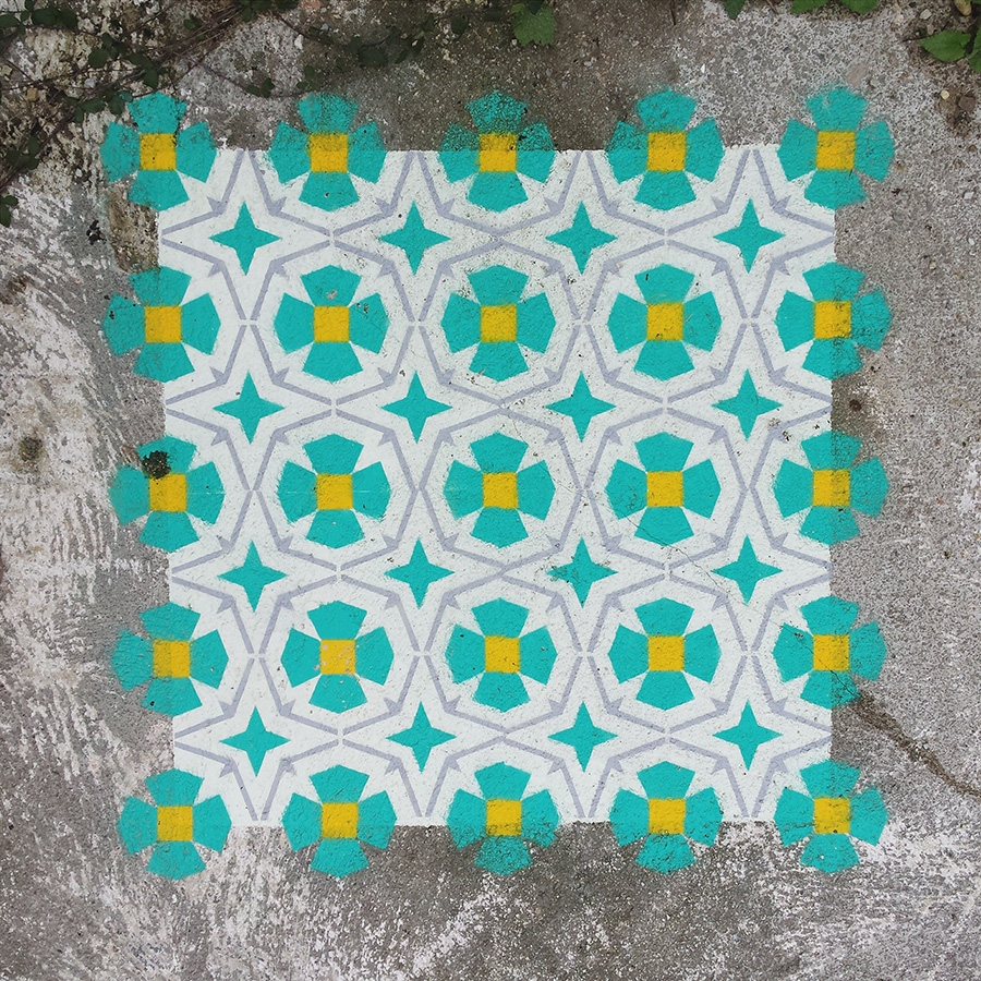 uzory-na-polu-zabroshennyh-zdanij-