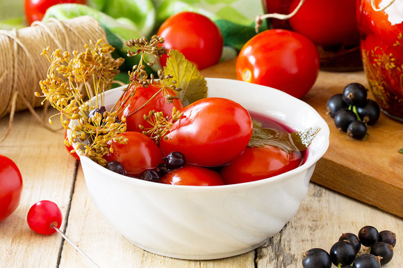 Солнце в банке: 10 рецептов засолки помидоров на любой вкус вкусные новости,заготовки,консервируем,кулинария,рецепты