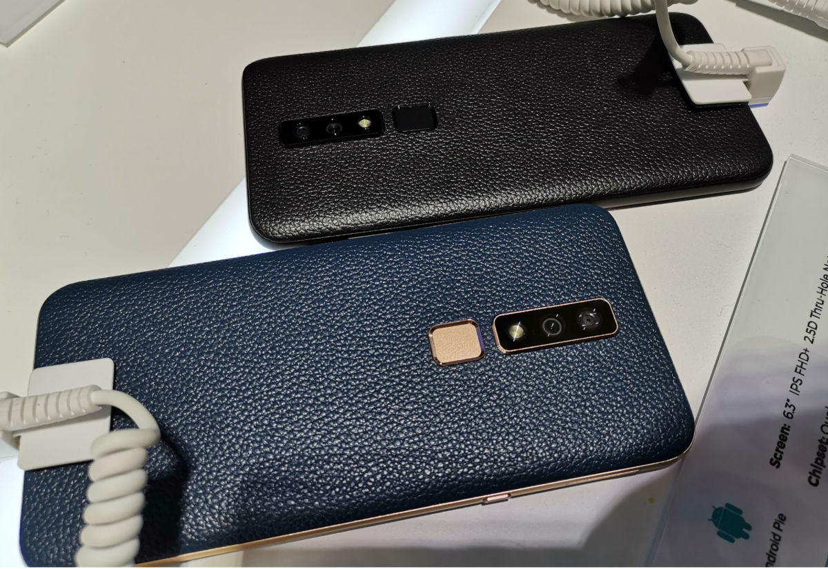 Hisense привезла на MWC 2019 смартфон с «дыркой» в экране и камерой 48 Мп новости