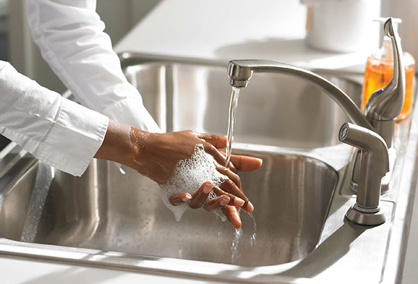 Безопасное для кожи рук  моющее средство