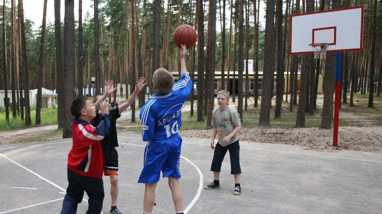 В Барнауле этим летом будут работать 89 детских лагерей Общество