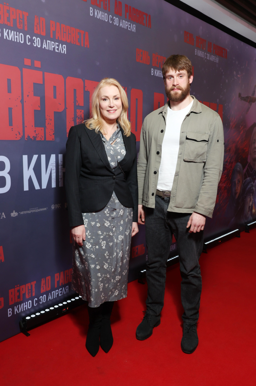 Как сейчас выглядит старший сын Марии Шукшиной, который стал отцом-одиночкой Макар, Касаткин, Зильбер, сыном, Шукшина, Шукшиной, фильма, после, 28летний, Марком, актрисы, Касаткиным, наконец, развелись, пришлось, чтобы, Макаром, Мария, несколько, жизнь