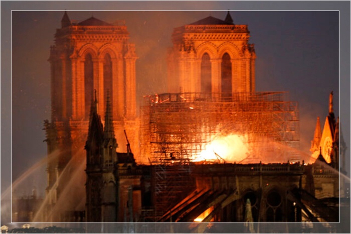 Какую тайну знаменитого парижского собора Нотр-Дам открыл пожар собора, НотрДам, пожар, Париже, железа, после, железных, является, НотрДамдеПари, готической, чтобы, железные, восторге, скобы, строительства, время, новой, апреля, представления, собор
