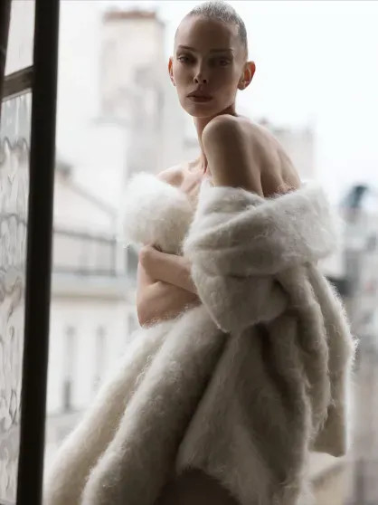 Российская модель приняла участие в показе Prada вместе с Беллой Хадид Алина, Миллер, Prada, подиум, МиллерАлина, Татьяна, снималась, брендов, вышла, сразу, заключила, контракт, показа, Милане, активно, агентством, девушка, портфолио, Дягилева, нулевых