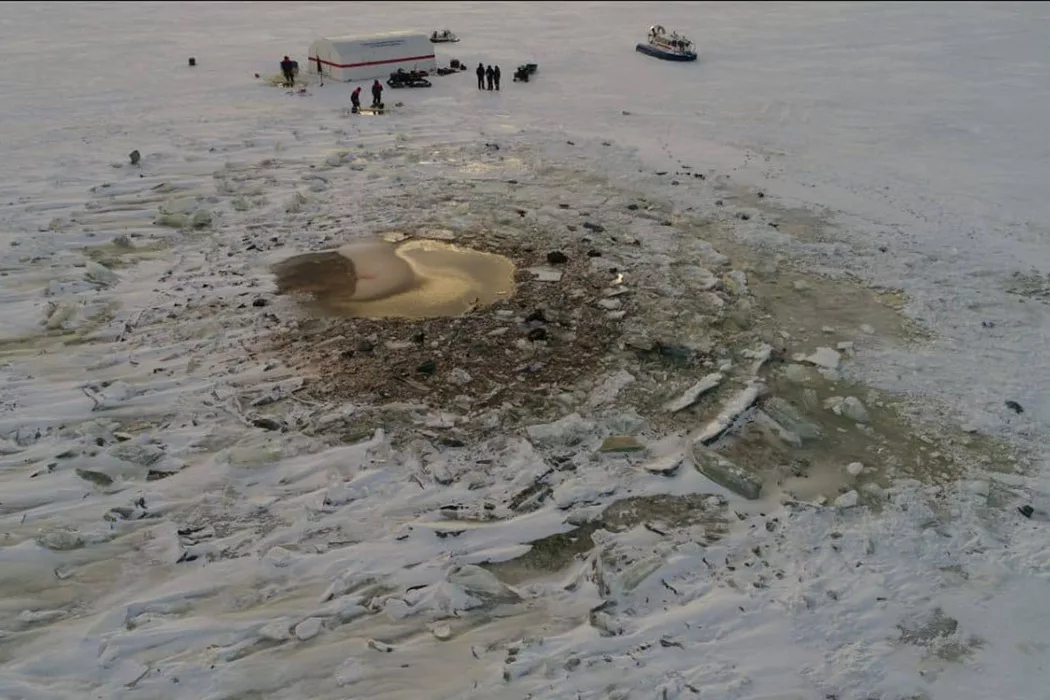 Найдены тела всех членов экипажа упавшего в Онежское озеро вертолета Ми-8