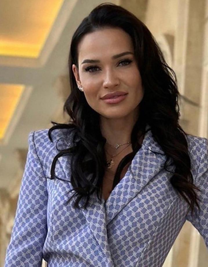 Как выглядит девушка Сергея Бурунова, из-за которой актер похудел на 14 кг Сергей, Екатерина, актер, Павла, девушке, очень, появился, объяснил, Бурунов, после, только, компания, одном, абьюзивные, Екатерины, почти, Москву, встречается, переехала, братом