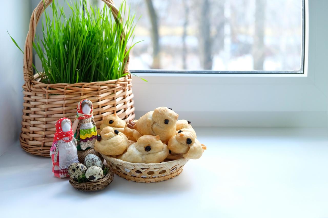 Булочки в виде птиц: 3 простых рецепта и почему на Благовещение пекли жаворонков минут, тесто, птичек, просто, одной, жаворонков, жаворонки, смажьте, тестафото, сухие —, 200°C, гсахар —, хвост, которое, будет, птички, щепоткаизюм, постоять, глазокПриготовлениеВ, растворите