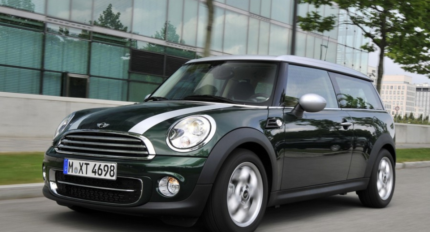 Компания MINI уменьшила количество электрокаров Cooper SE для России Автомобили