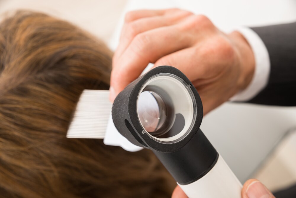 Если выпадают волосы. Что делать и можно ли остановить патологический процесс?