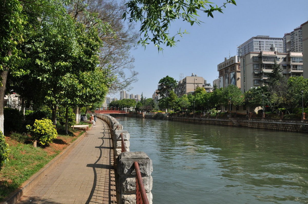 Куньмин Китай. 10 мест мира, где всегда стоит хорошая погода. Фото с сайта NewPix.ru