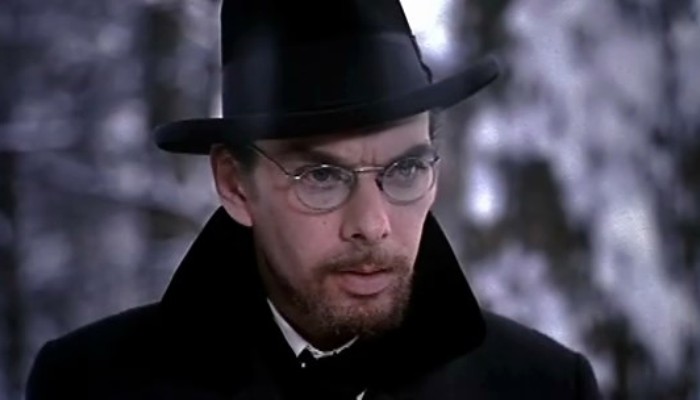 За кадром фильма «Бег»: Как советским режиссерам удалось впервые экранизировать Булгакова За кадром фильма «Бег»: Как советским режиссерам удалось впервые экранизировать Булгакова