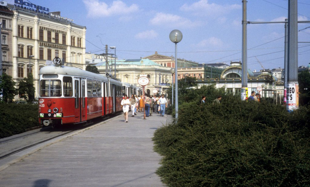 Назад в прошлое: дорожное движение 25 лет назад