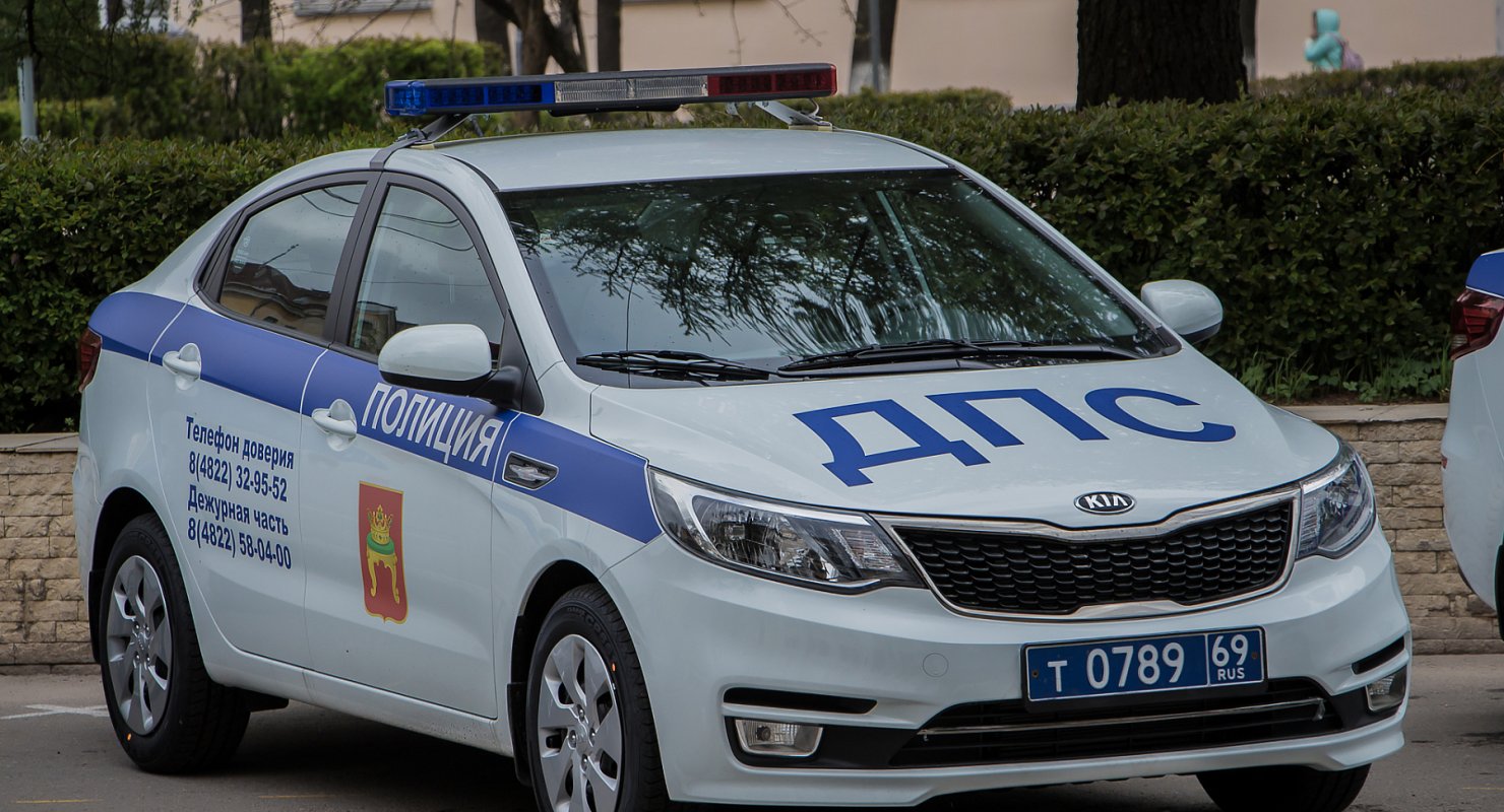 Почему не стоит жаловаться на сотрудника ГИБДД по телефону доверия