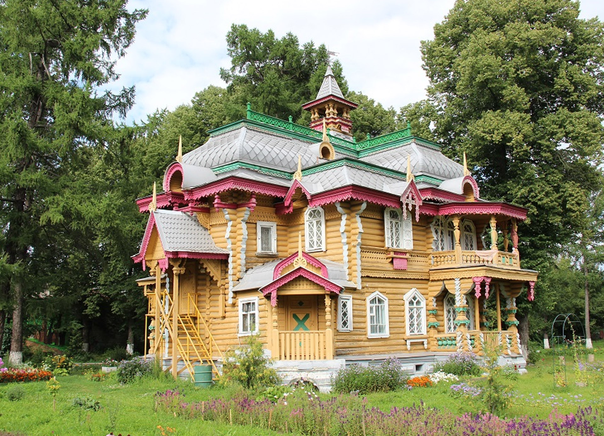 Володарское нижегородская область. Терем купца Бугрова в Володарске. Усадьба купца Бугрова в Володарске Нижегородской области. Летняя дача купца Бугрова в Володарске. Дача Бугрова в Володарске музей.