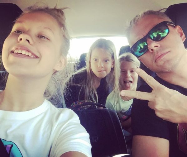 Андрей Доманский с дочками