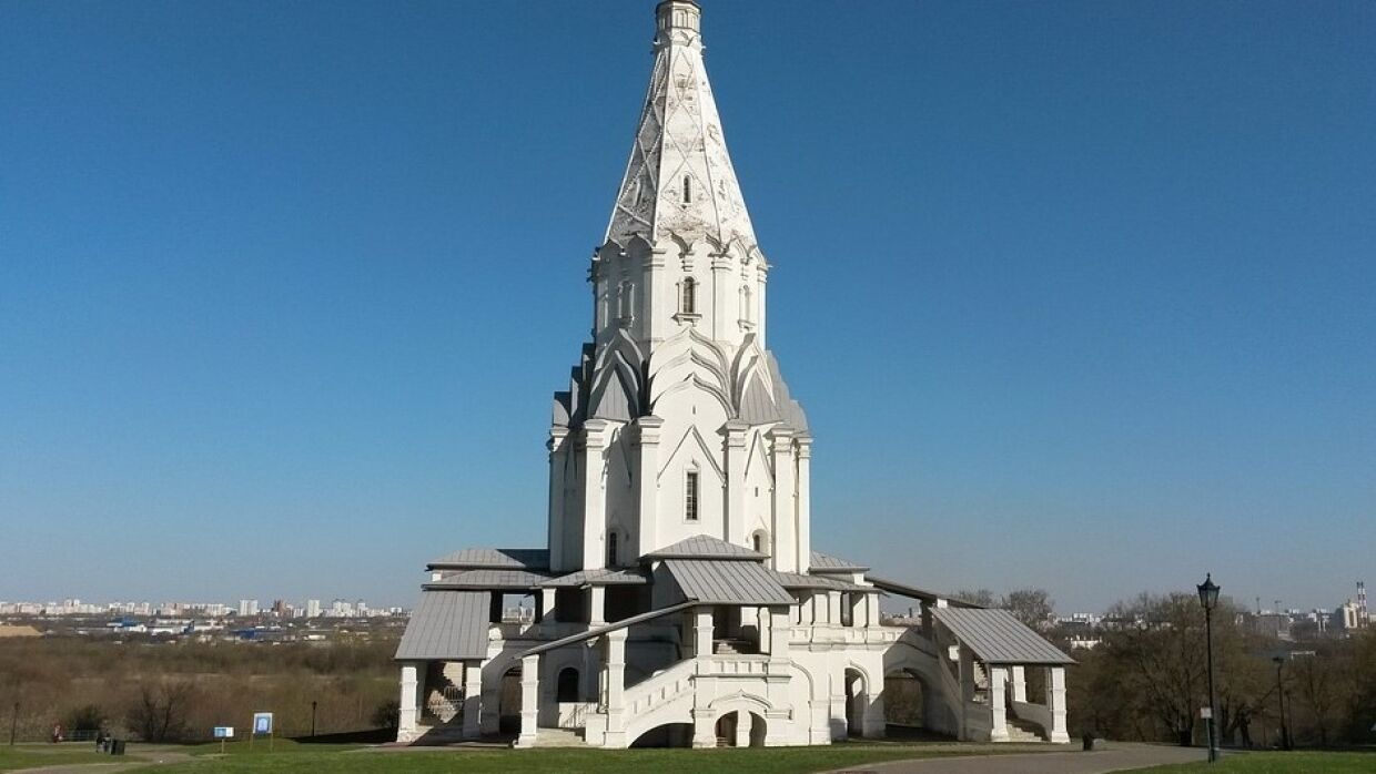 Царская усадьба в Коломенском: дворцовые тайны и мистика древних славян