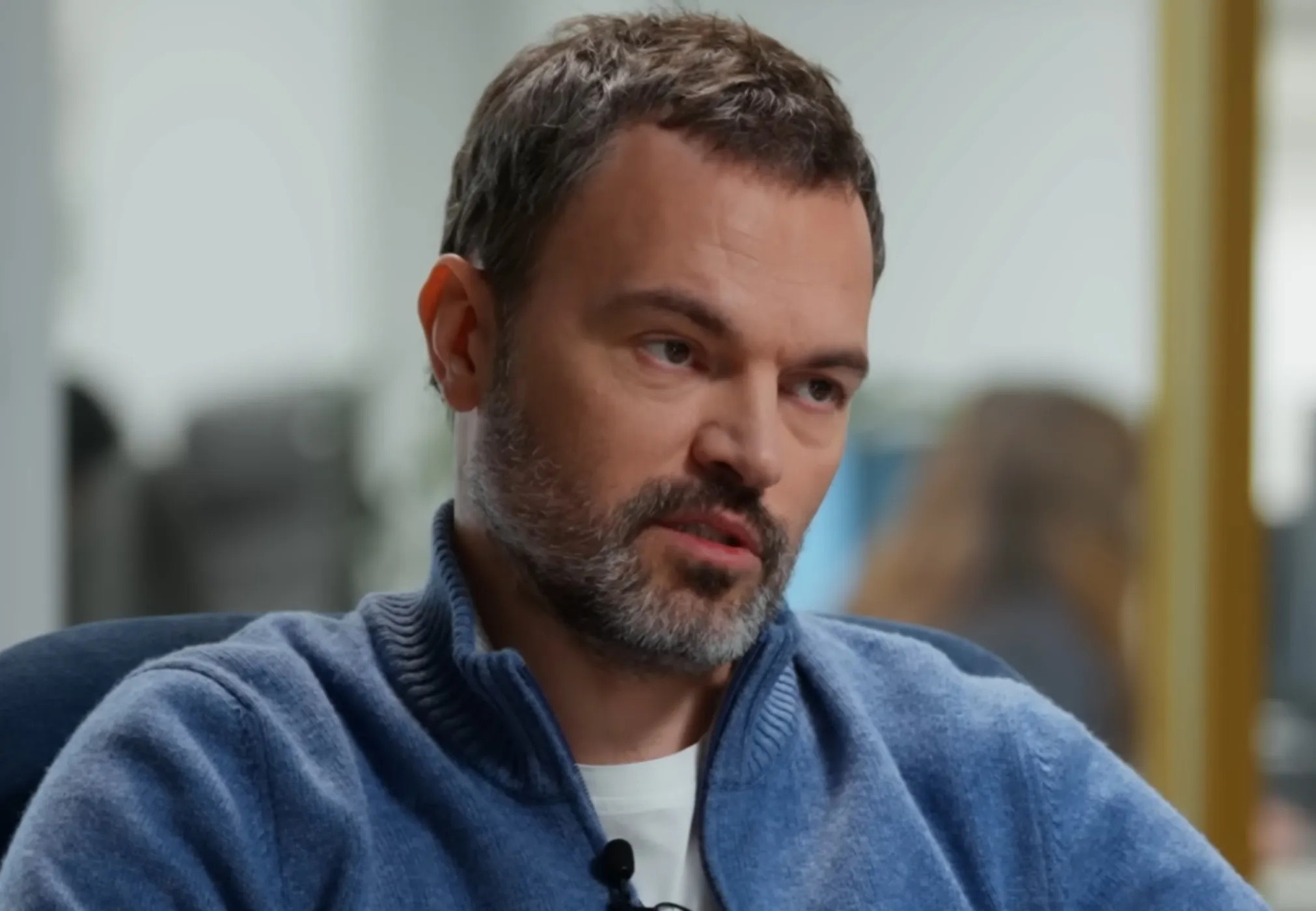 "Сбивают с собственного образа мышления". Долларовый миллиардер Юрий Максимов заявил, что не читает книг