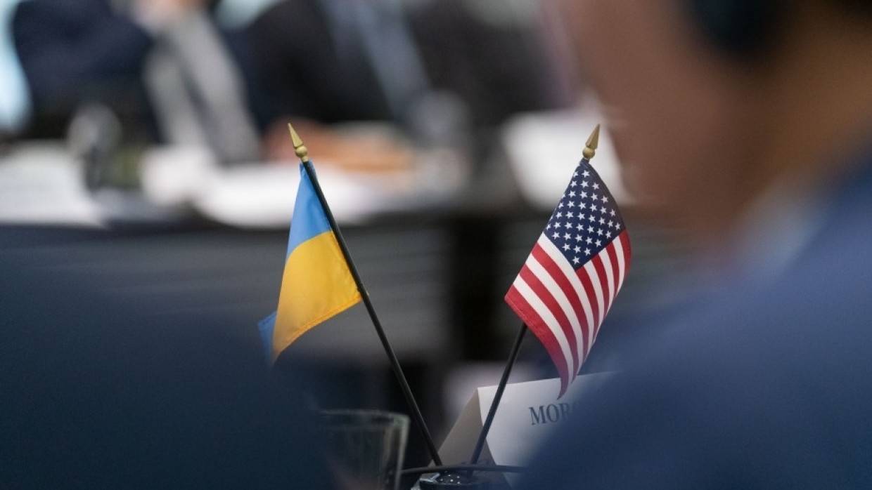 Политолог Рар объяснил интерес США к Украине корыстью Вашингтона