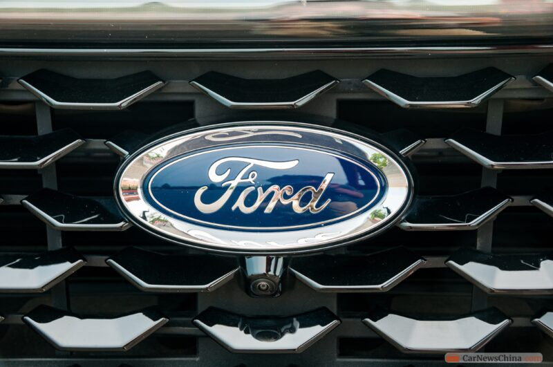 Первый тест-драйв Ford Evos: элегантная и технологичная ставка на рынок Китая