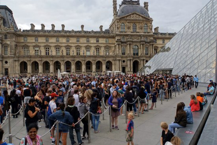9 неприятных аспектов, которыми Париж разочаровывает туристов общество,Париж,путешествия,разочарование,туризм