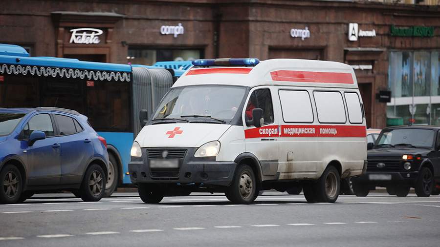 Четыре человека пострадали в ДТП с автобусом и грузовиком на юго-востоке Москвы