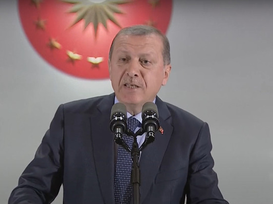 Эрдоган эмоционально ответил Путину, Трампу и Макрону про Нагорный Карабах