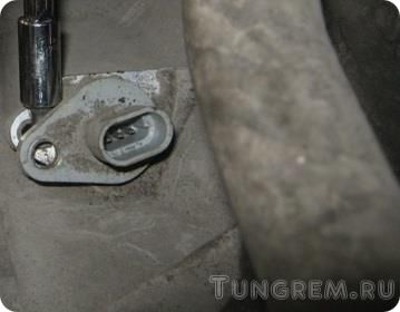 как произвести замену датчика скорости Lada Kalina