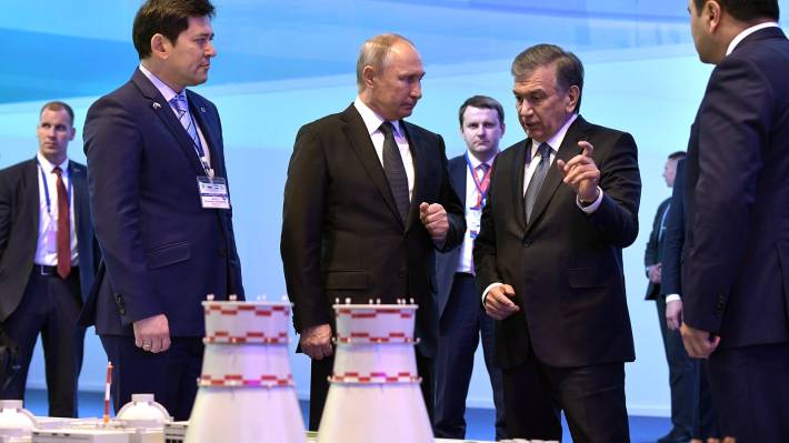 Москва и Ташкент подписали соглашение по строительству АЭС в Джизакской области